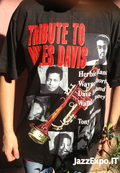 32 - T-Shirt TRIBUTE TO MILES DAVIS